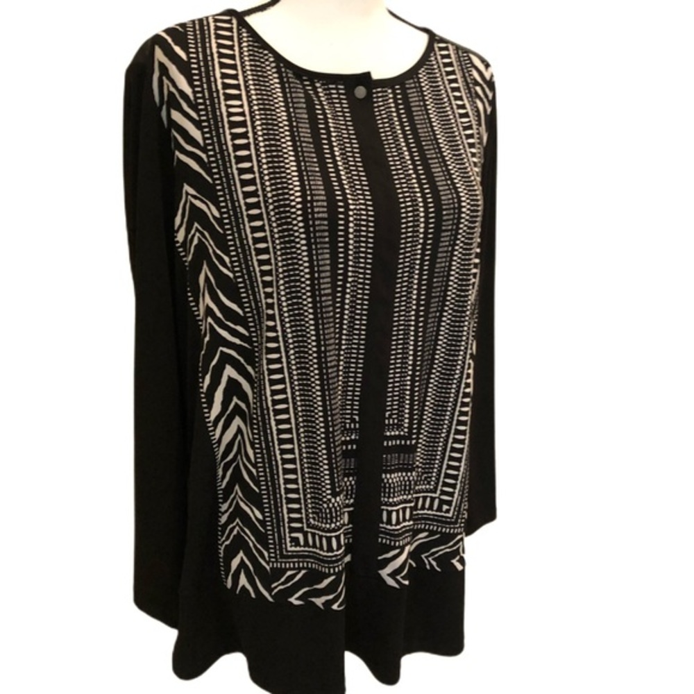 Susan Graver Black And White Blouse 1X